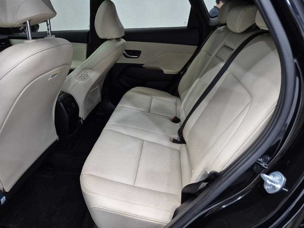 HYUNDAI Kona - Vista 12