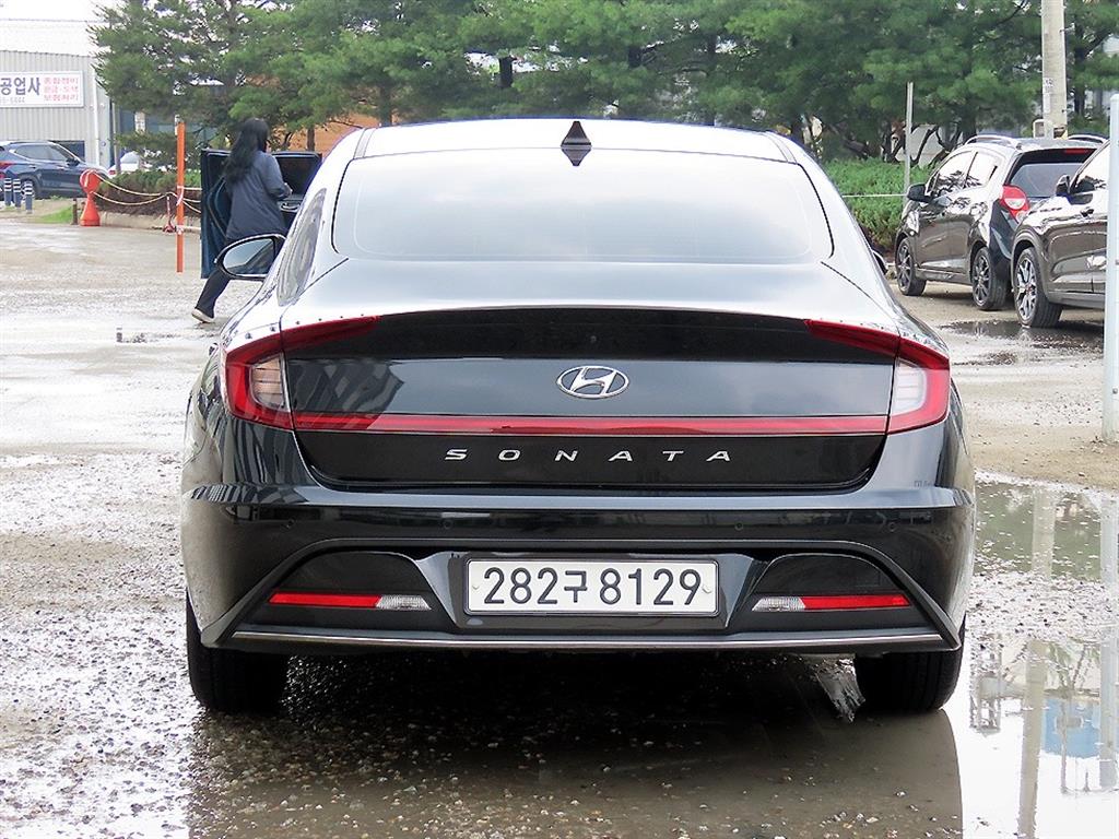 HYUNDAI Sonata - Vista 4