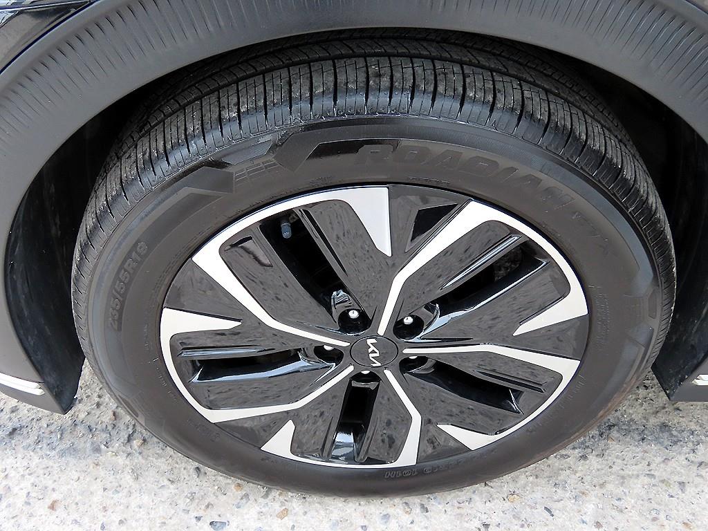 KIA EV6 2022 Negro - Importación desde Corea - HF Imports Iquique - Foto 20