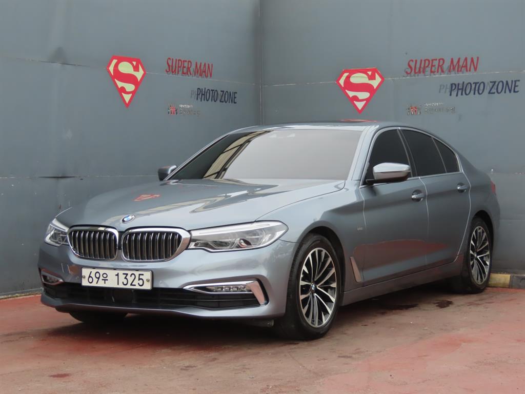 BMW 5 Series 2018 Gris - Importación desde Corea - HF Imports Iquique - Foto 1