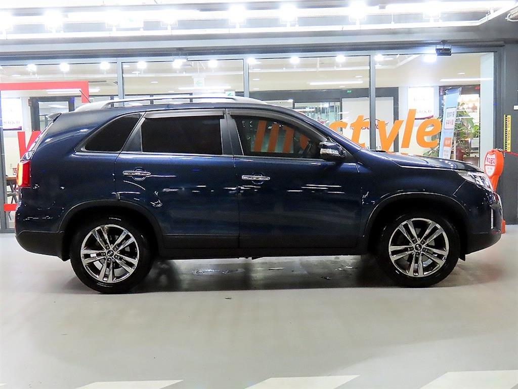 KIA Sorento - Vista 3
