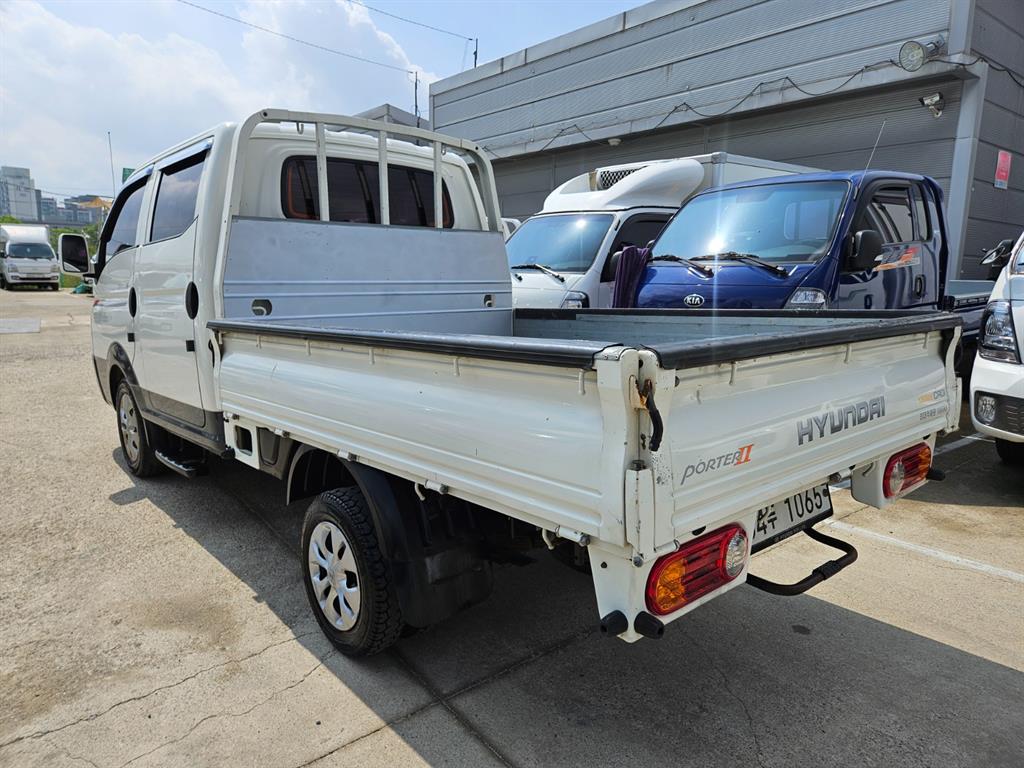 Small Truck Cargo (small) - Vista 3