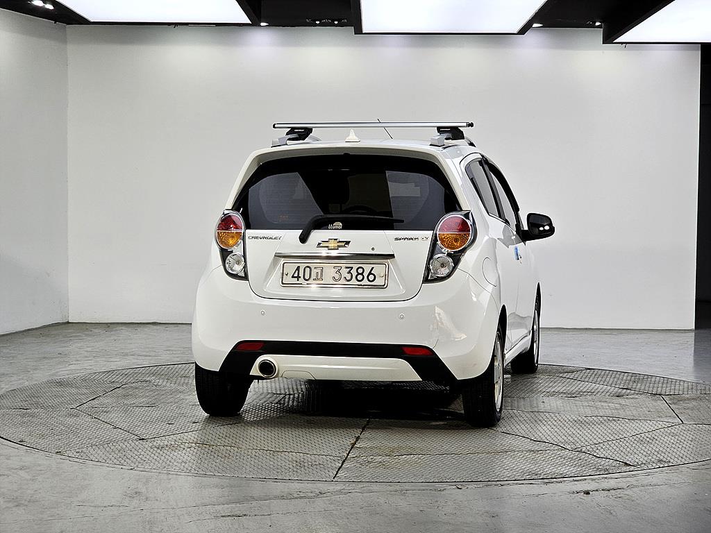 Chevrolet Spark - Vista 3