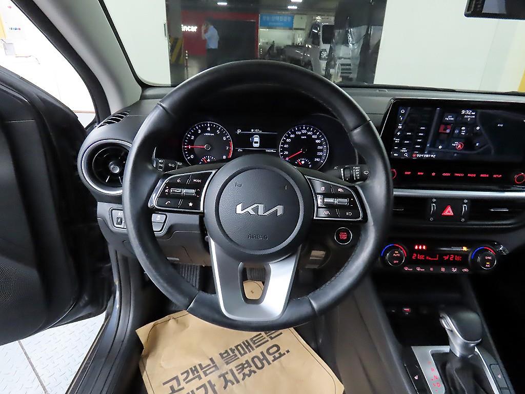 KIA K3 - Vista 9