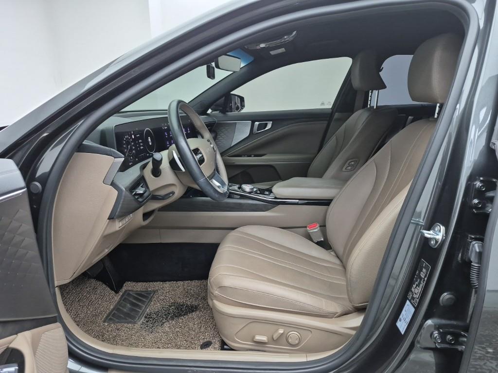 KIA K8 - Vista 11