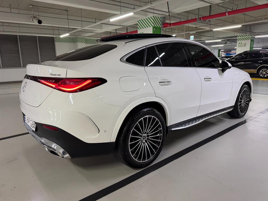 Mercedes Benz GLC Class - Vista 5