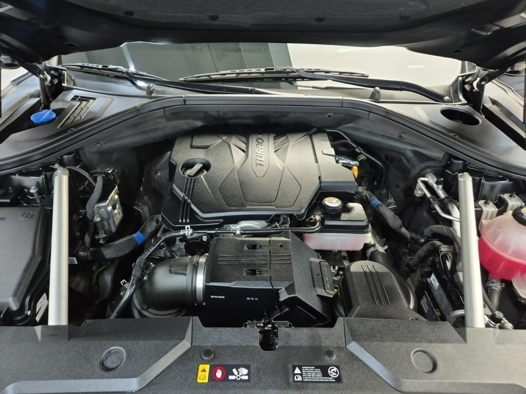 Genesis GV70 - Vista 5