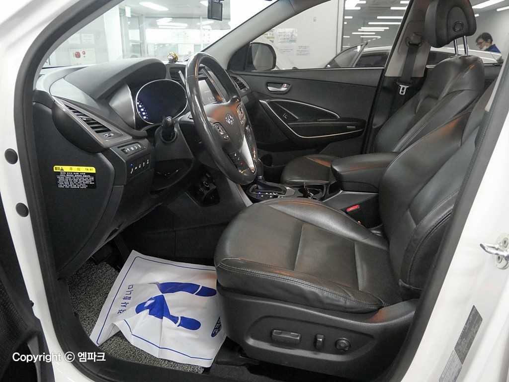 HYUNDAI Maxcruz - Vista 9