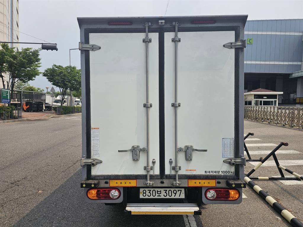 Small Truck Freezer Box(High Deck) - Vista 3
