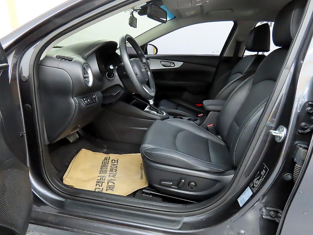 KIA K3 - Vista 5