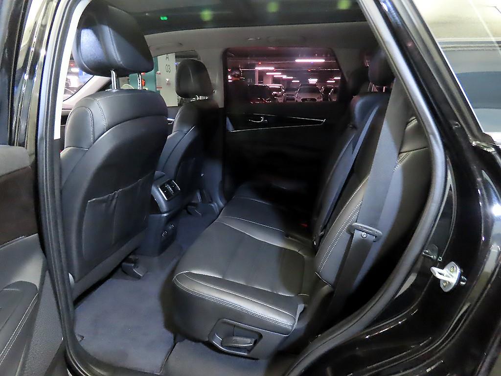 KIA Sorento - Vista 7