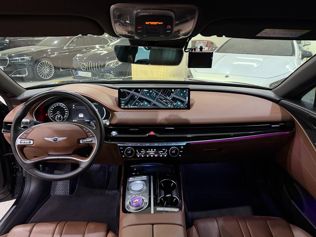 Genesis G80 - Vista 8