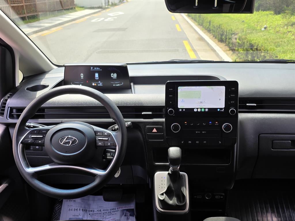 HYUNDAI Staria - Vista 11