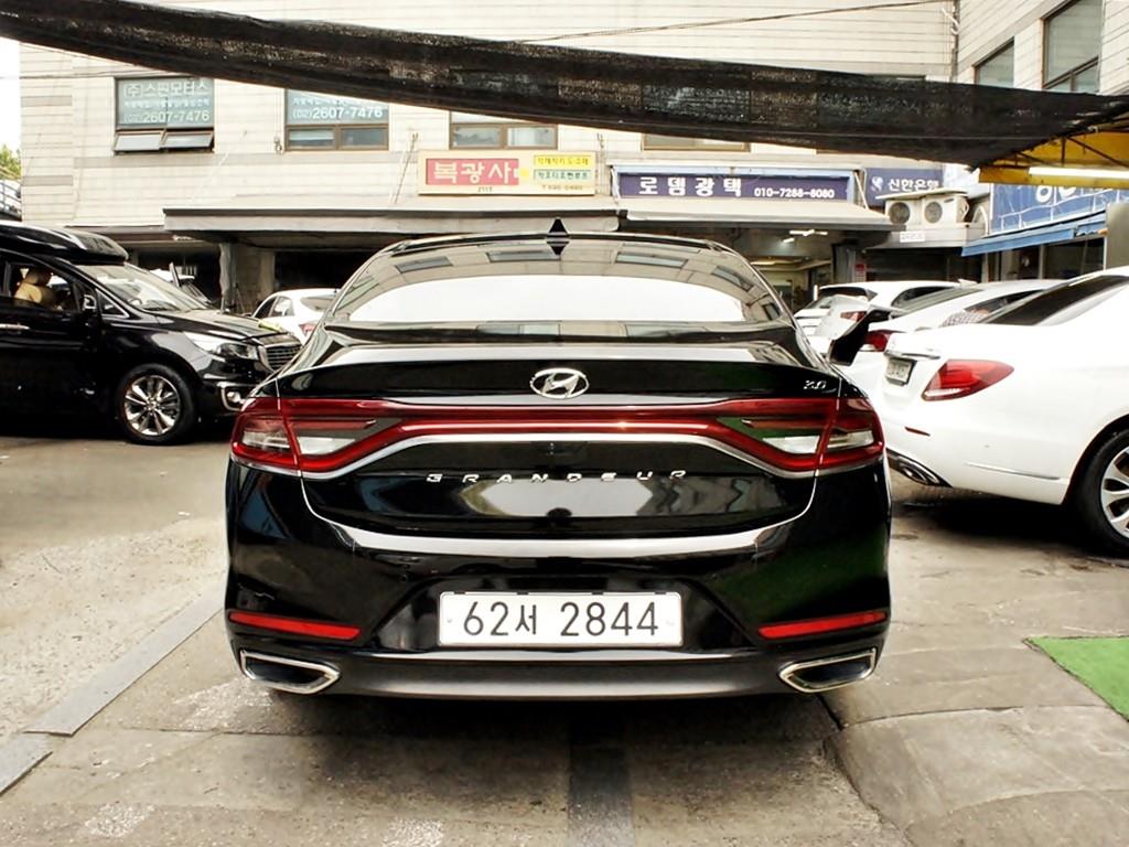 HYUNDAI Grandeur - Vista 5