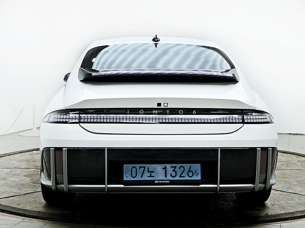 HYUNDAI Ioniq 6 - Vista 5