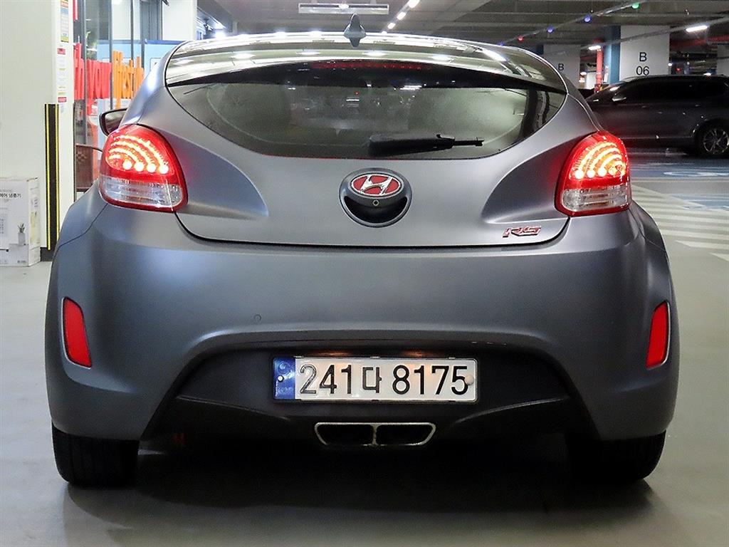 HYUNDAI Veloster - Vista 5