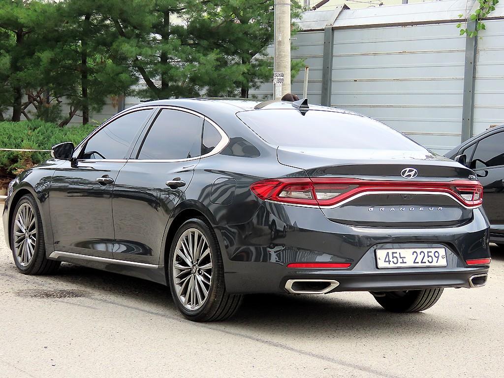 HYUNDAI Grandeur - Vista 3