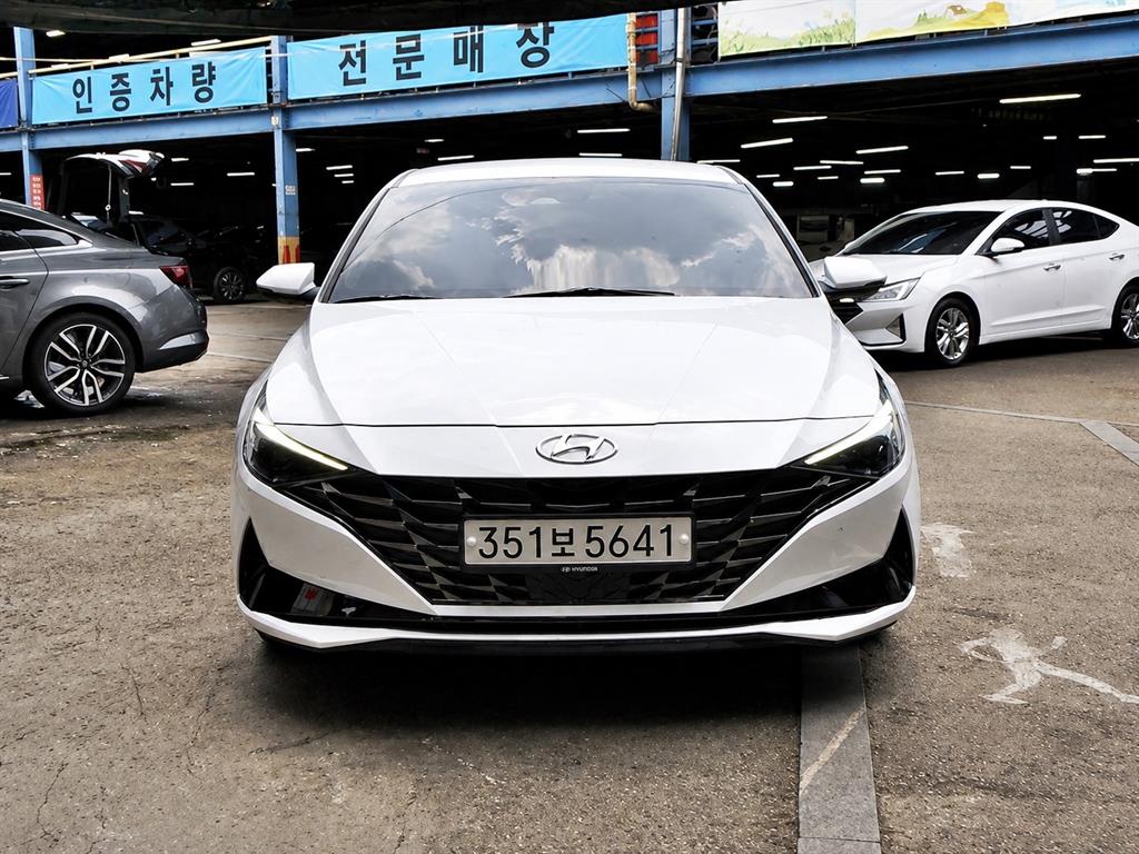 HYUNDAI Avante 2023 Blanco - Importación desde Corea - HF Imports Iquique - Foto 1