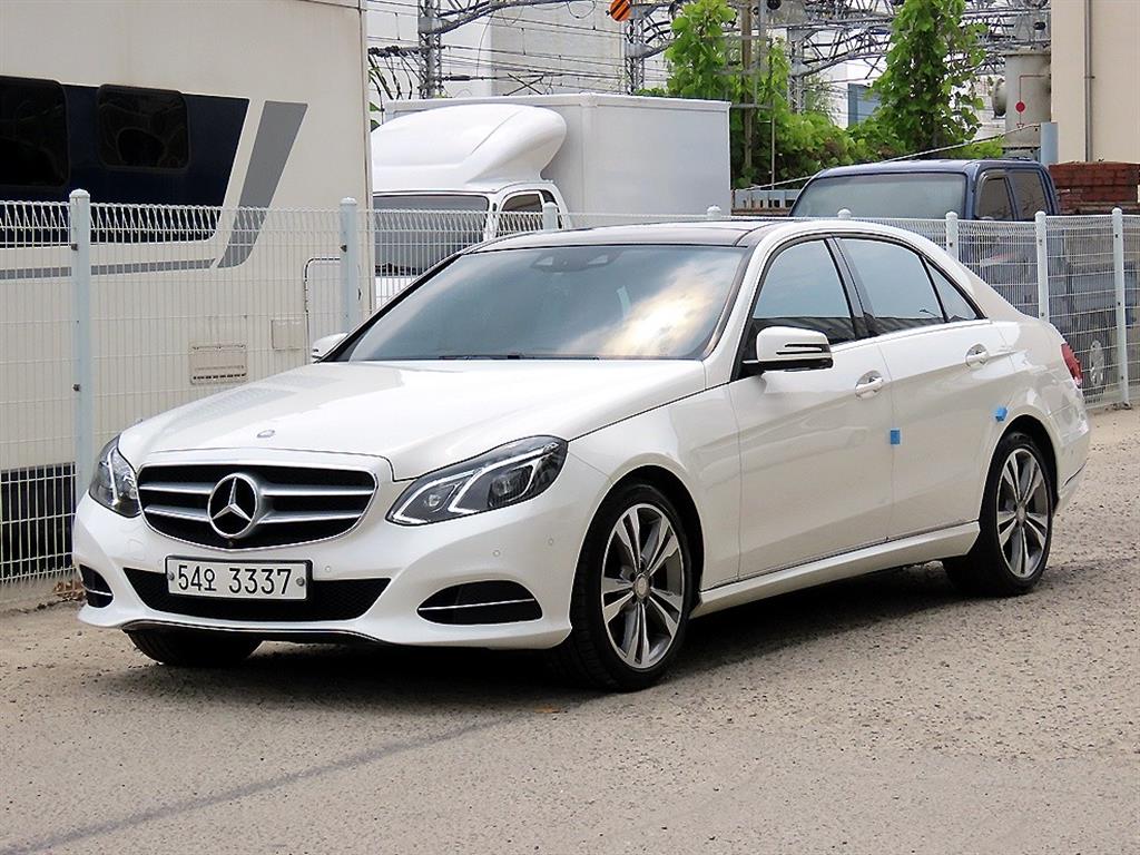 Mercedes Benz E class - Vista 2