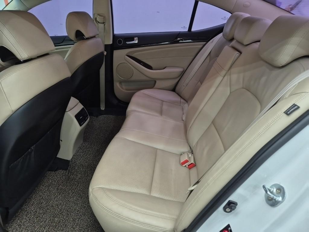 KIA K7 - Vista 12