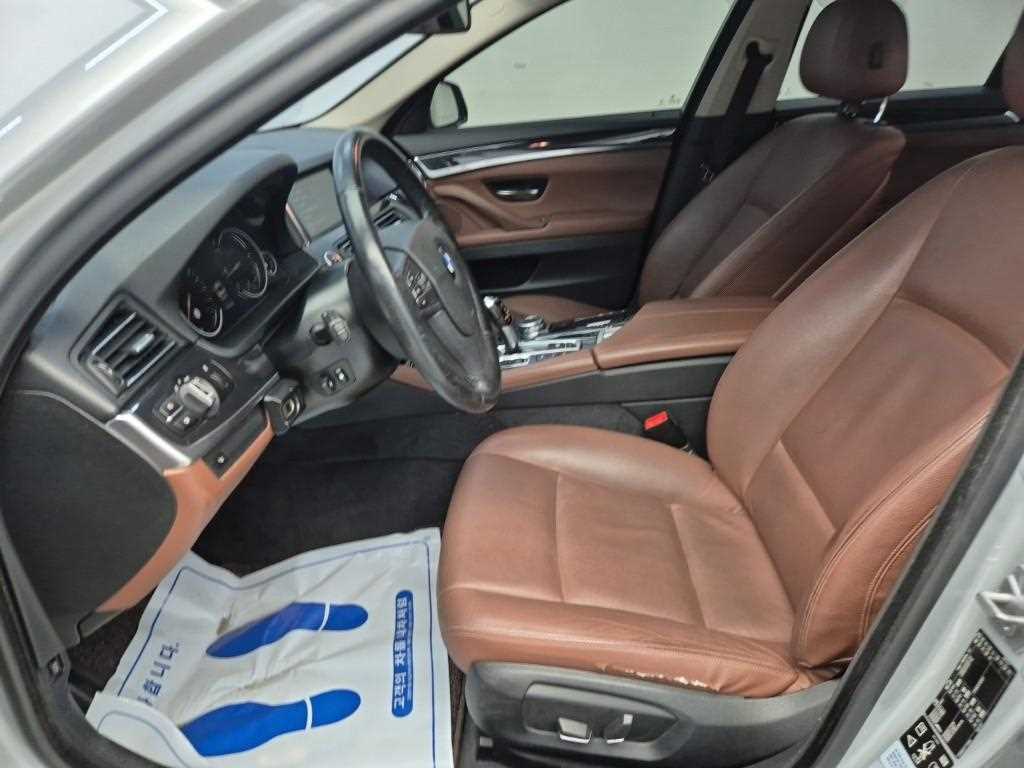 BMW 5 Series - Vista 11