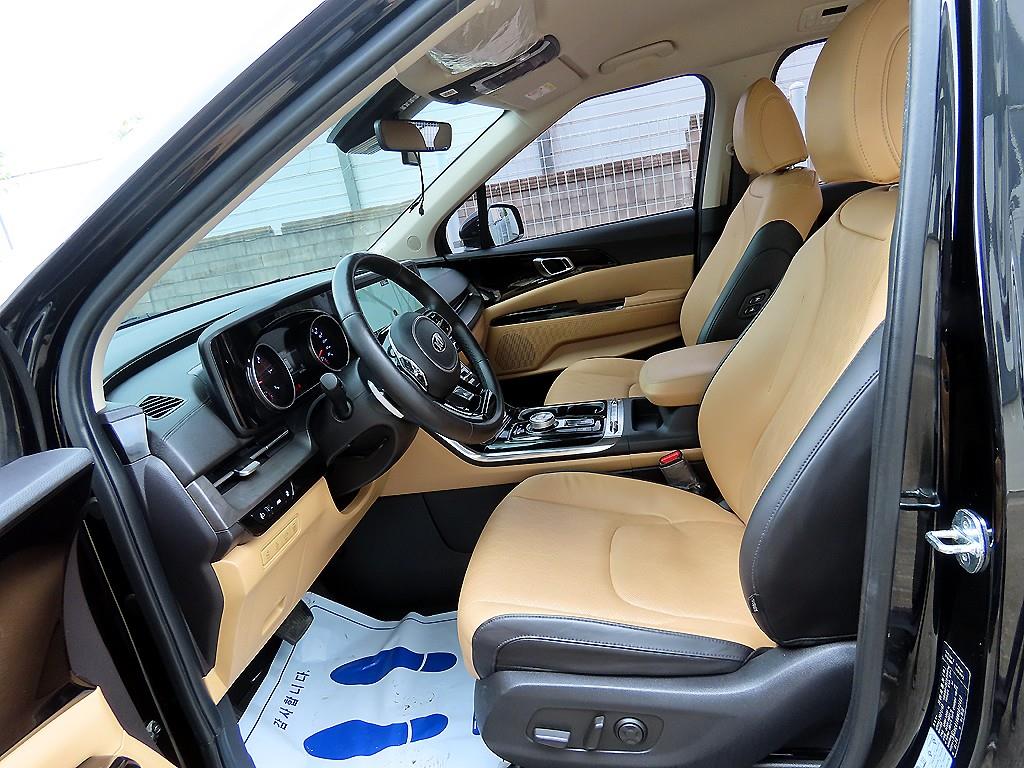 KIA Carnival - Vista 5