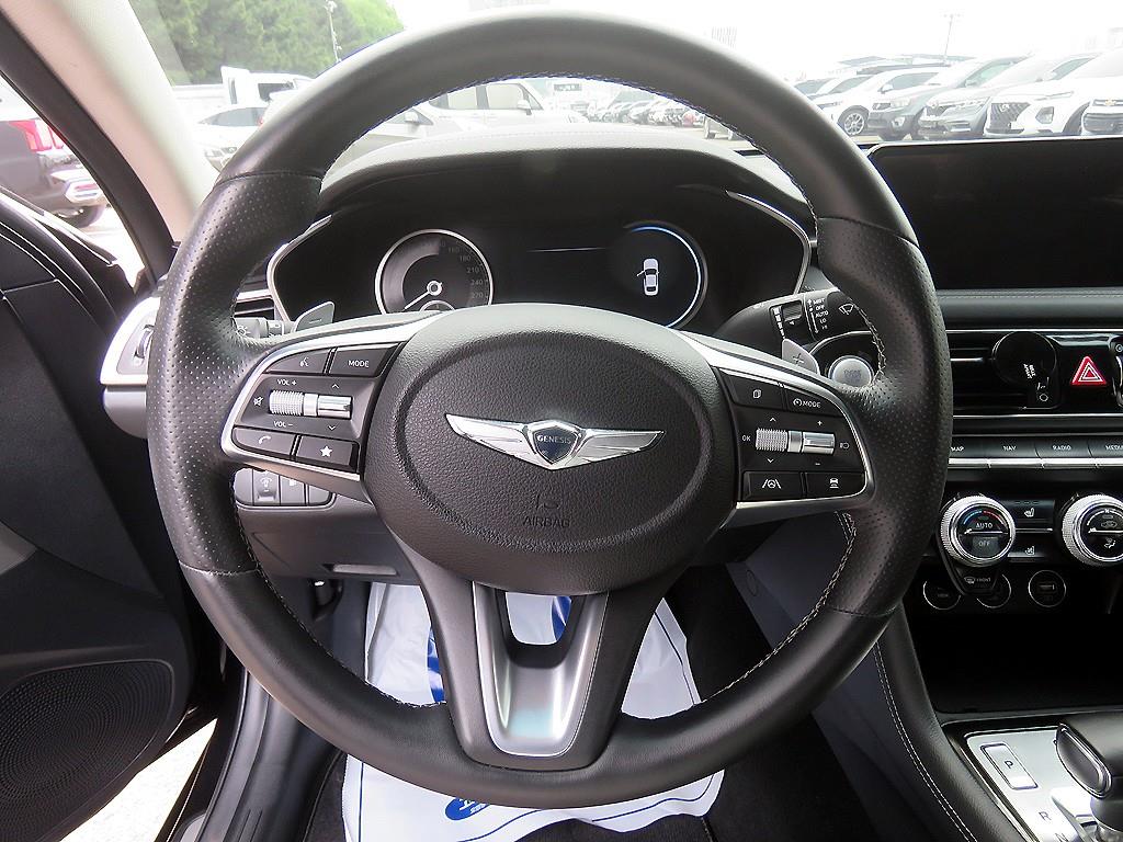 Genesis G70 - Vista 11