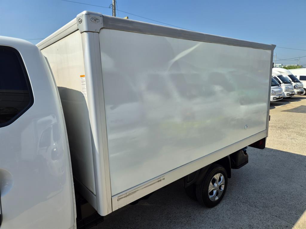 Small Truck Normal Box(Low Deck) - Vista 8