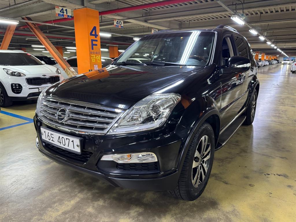 Ssangyong Rexton 2013 Negro - Importación desde Corea - HF Imports Iquique - Foto 1