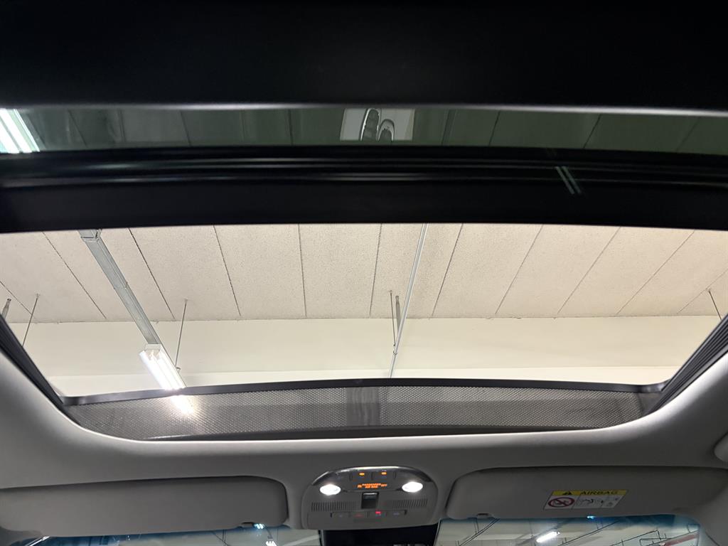 HYUNDAI Grandeur - Vista 12