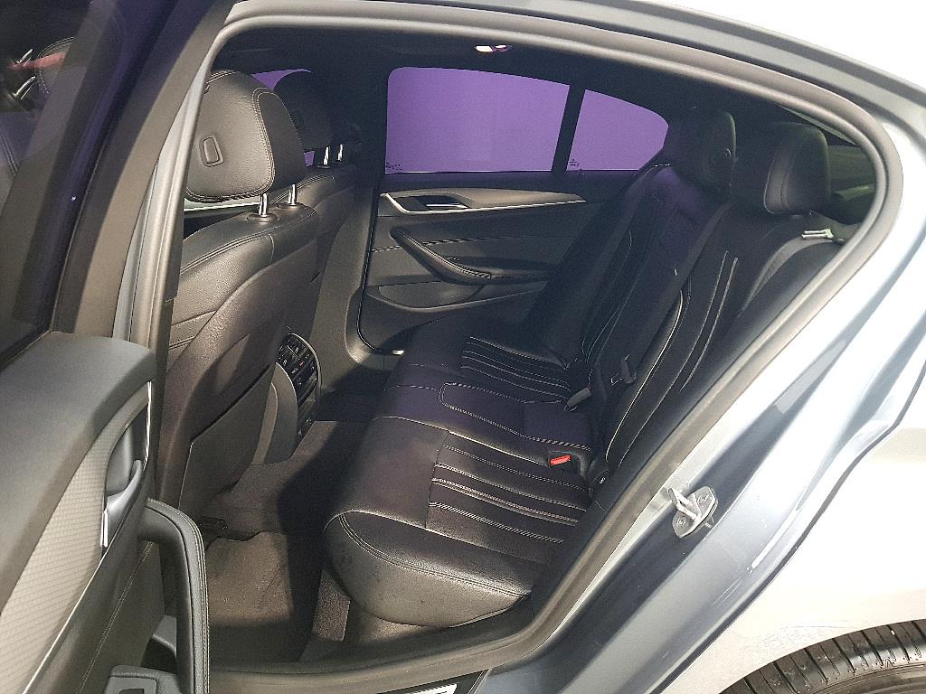 BMW 5 Series - Vista 9