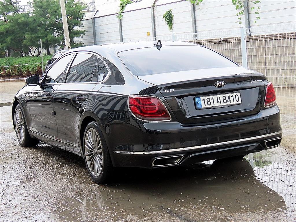 KIA K9 - Vista 3