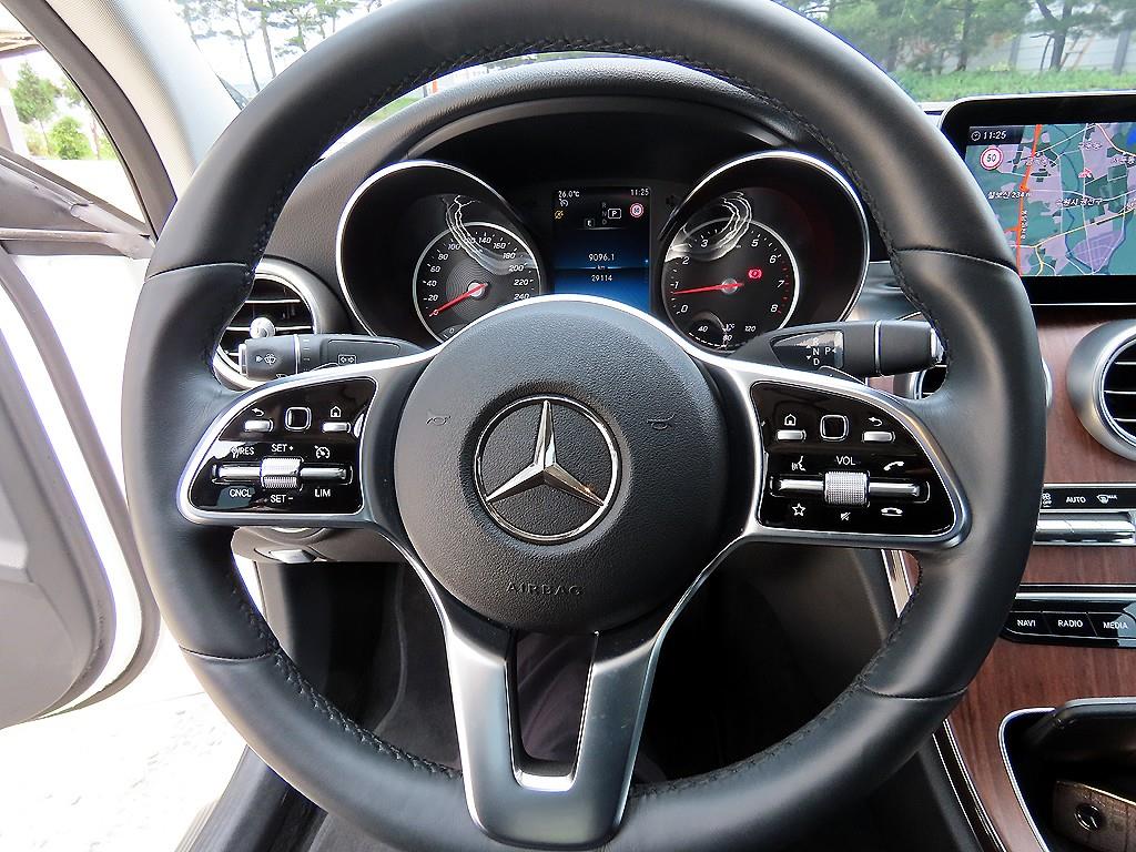 Mercedes Benz C Class - Vista 8