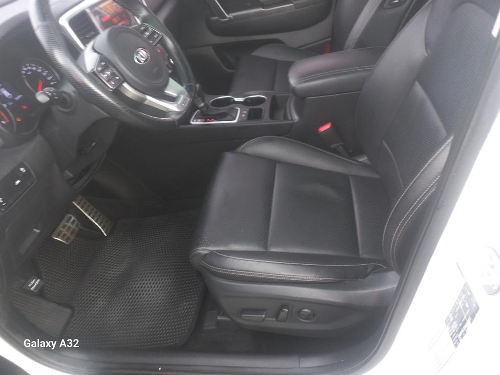 KIA Sportage - Vista 5