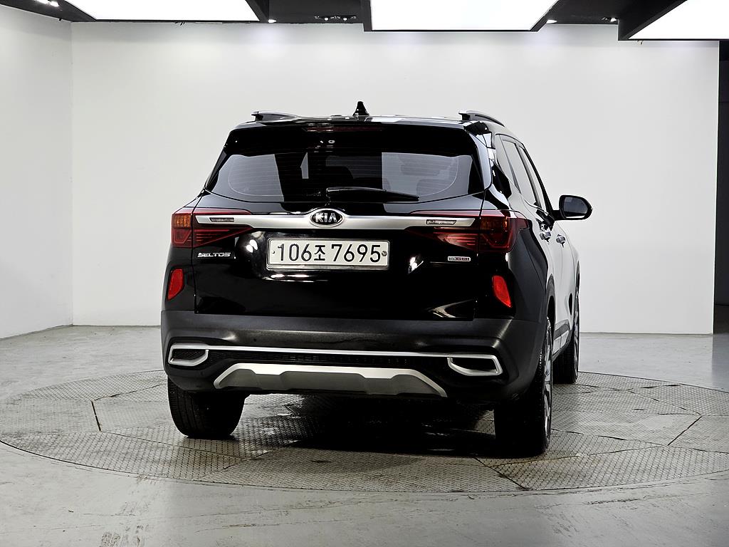 KIA Seltos - Vista 3