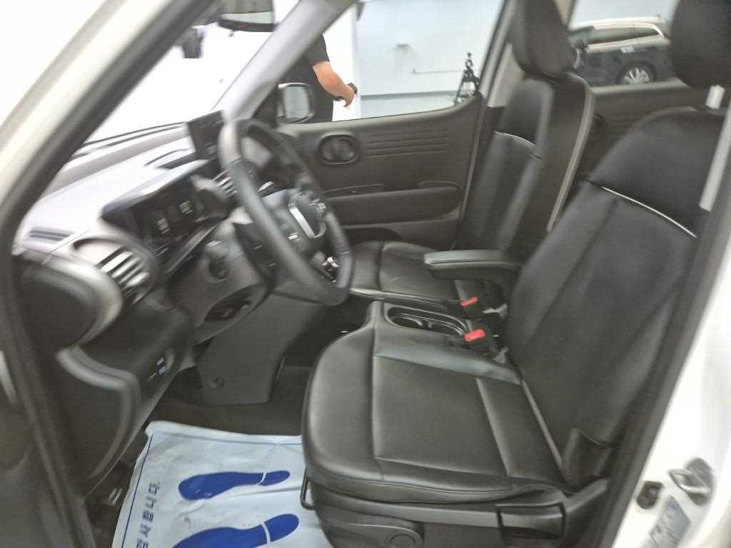 HYUNDAI Casper - Vista 11