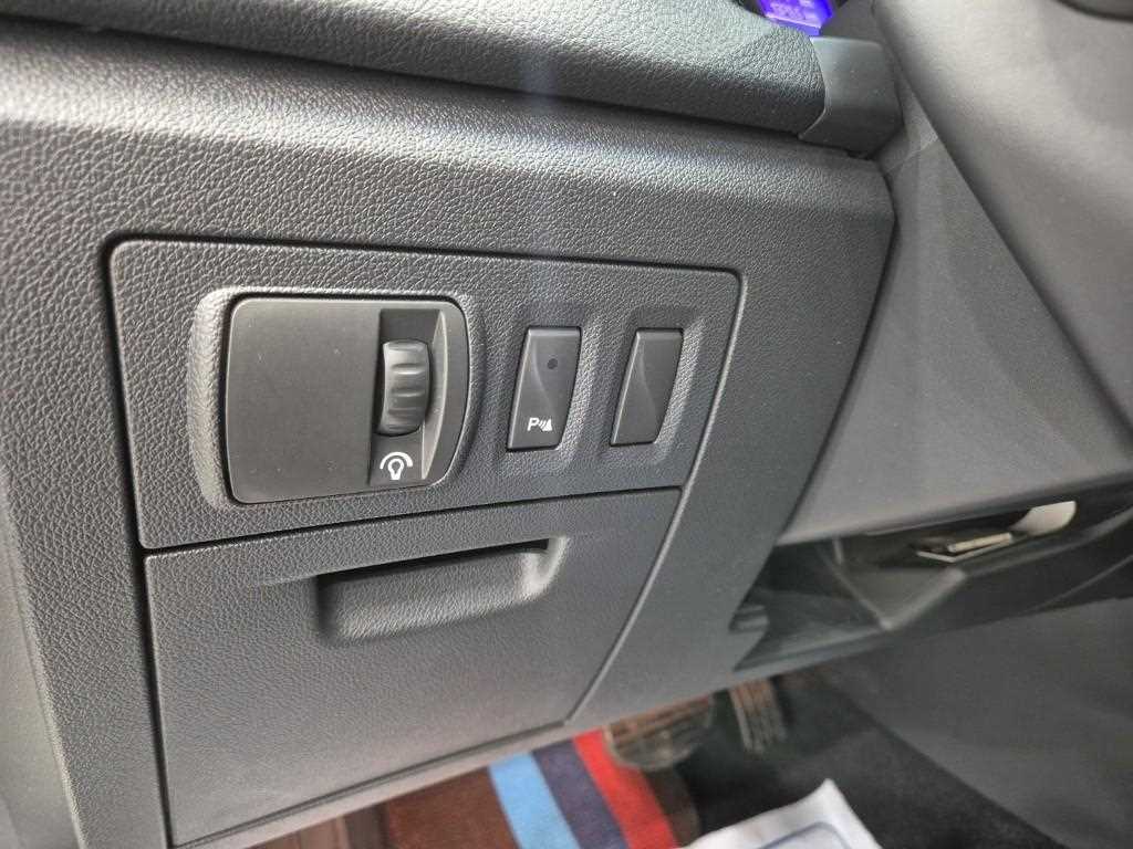 SAMSUNG SM5 2010 Blanco - Importación desde Corea - HF Imports Iquique - Foto 17