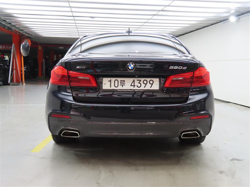 BMW 5 Series - Vista 3
