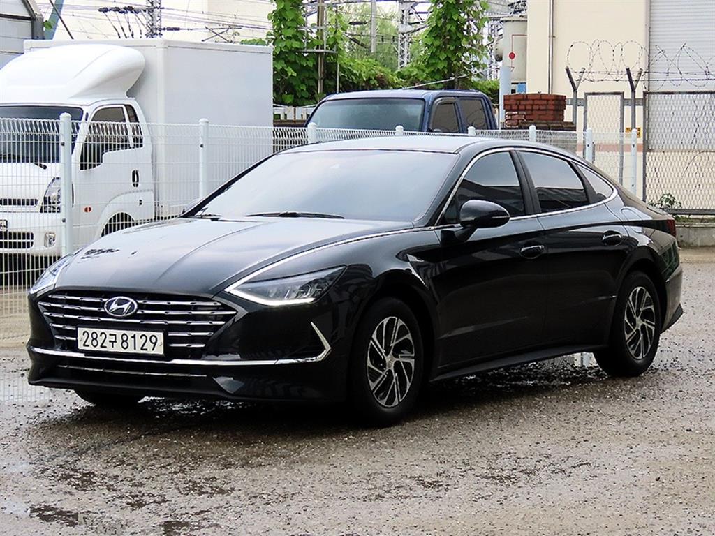 HYUNDAI Sonata - Vista 2