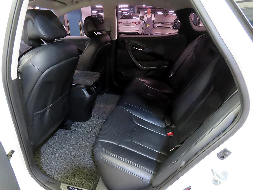 HYUNDAI Grandeur - Vista 7