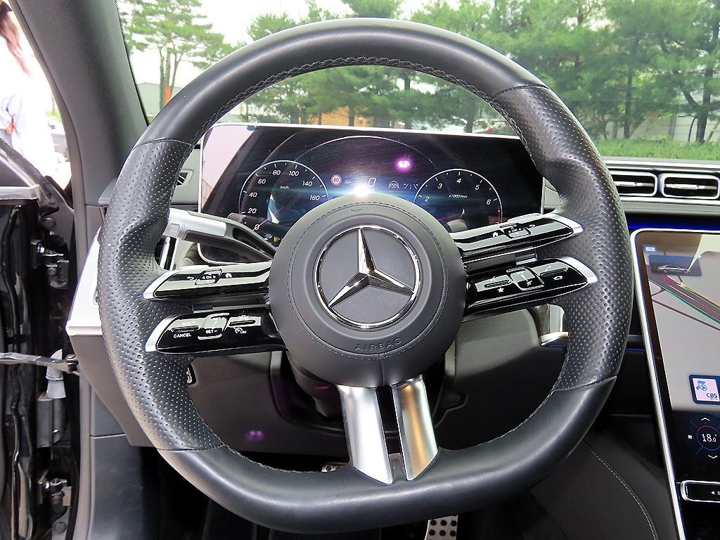 Mercedes Benz S Class - Vista 8
