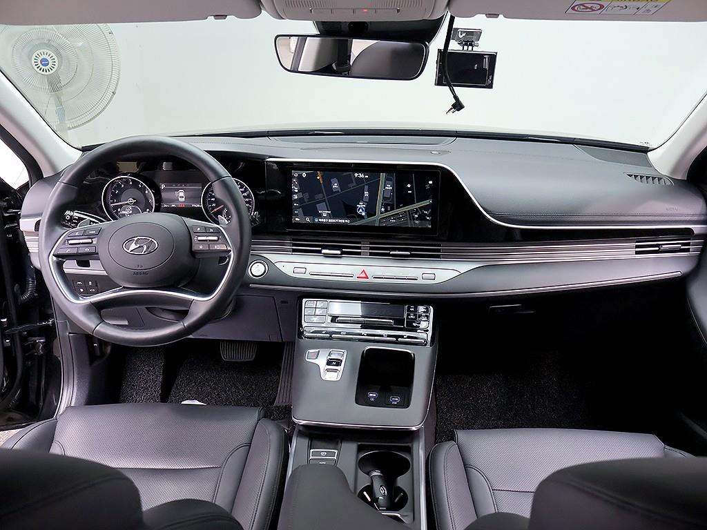 HYUNDAI Grandeur - Vista 9