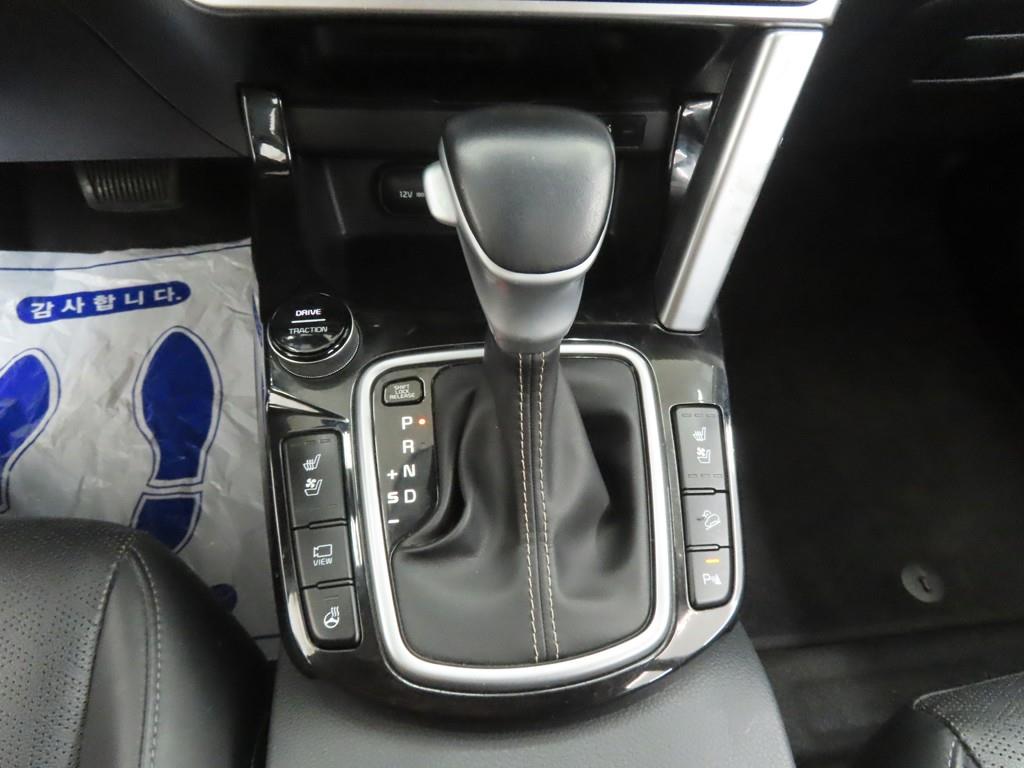 KIA Seltos - Vista 12