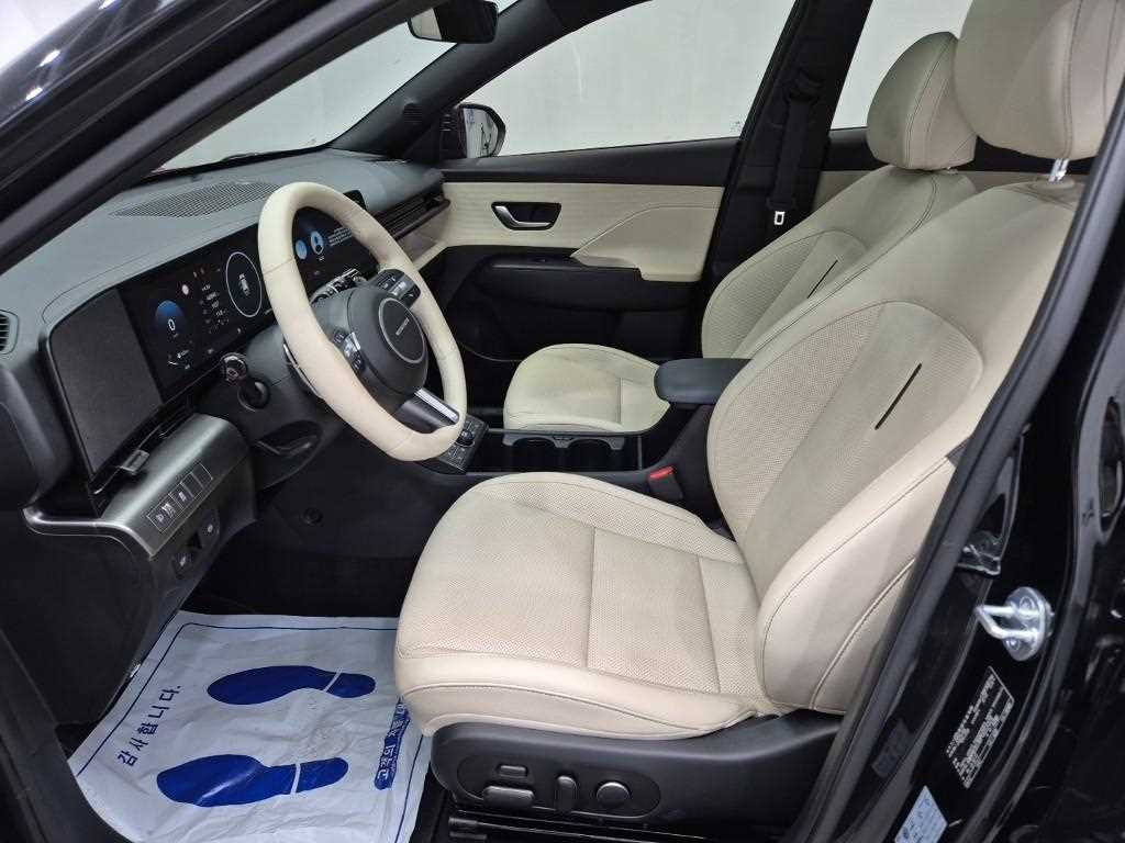 HYUNDAI Kona - Vista 11