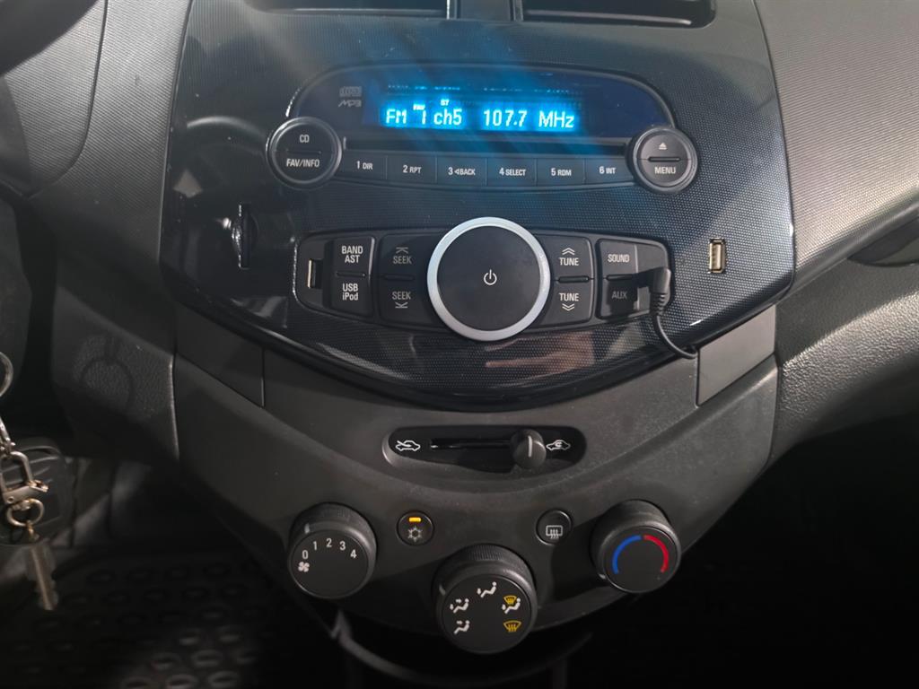 Chevrolet Spark - Vista 11
