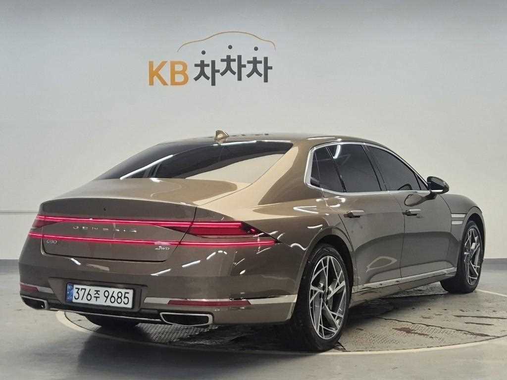 Genesis G90 - Vista 3