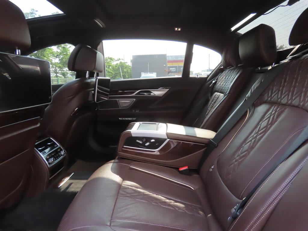 BMW 7 Series 2016 Gris - Importación desde Corea - HF Imports Iquique - Foto 7