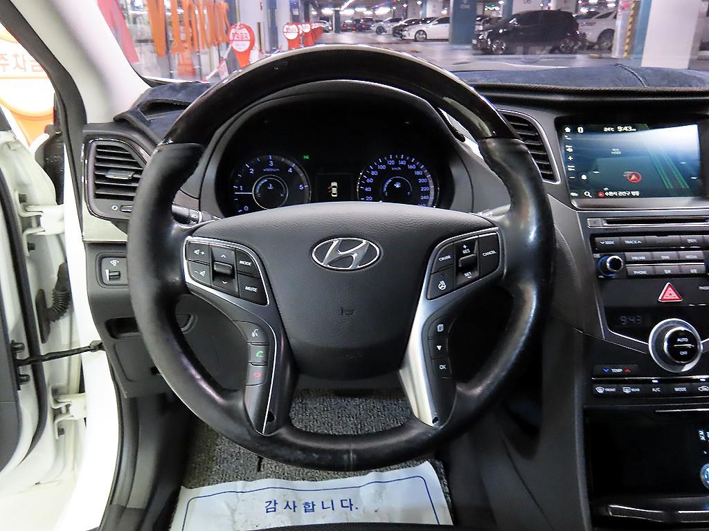 HYUNDAI Grandeur - Vista 8