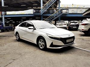 HYUNDAI Avante - Vista 3
