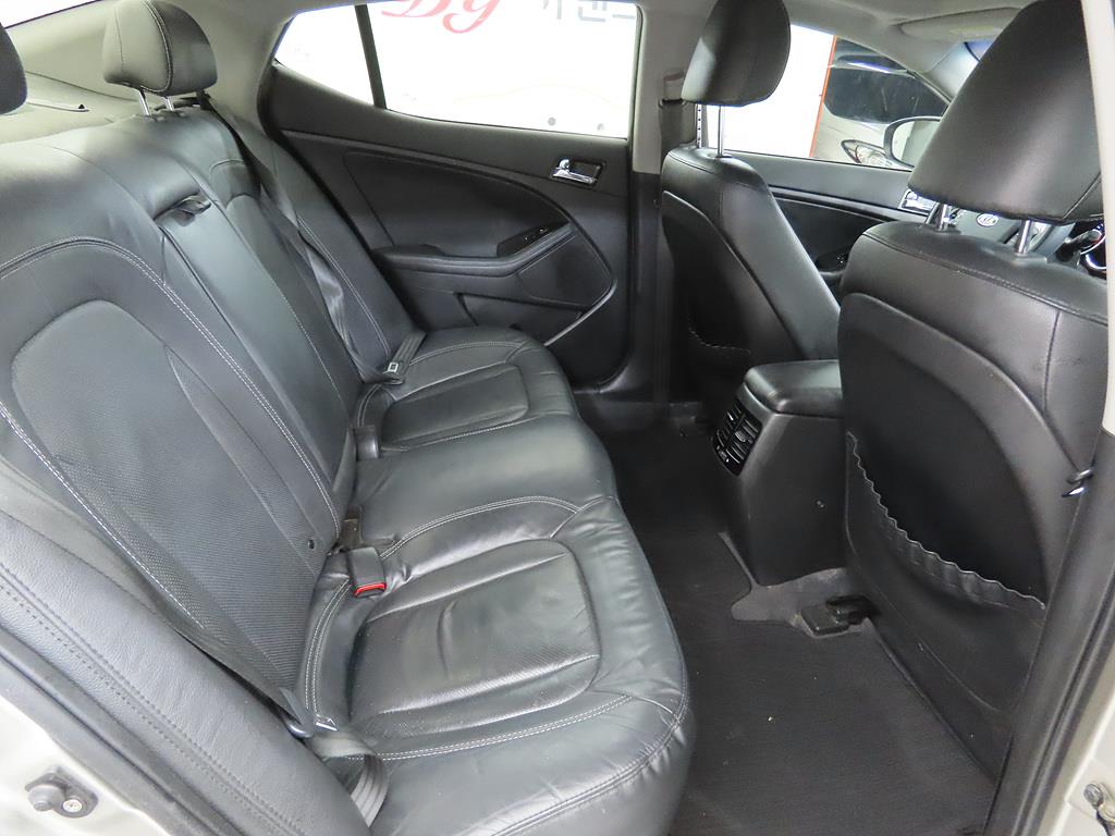 KIA K5 - Vista 6